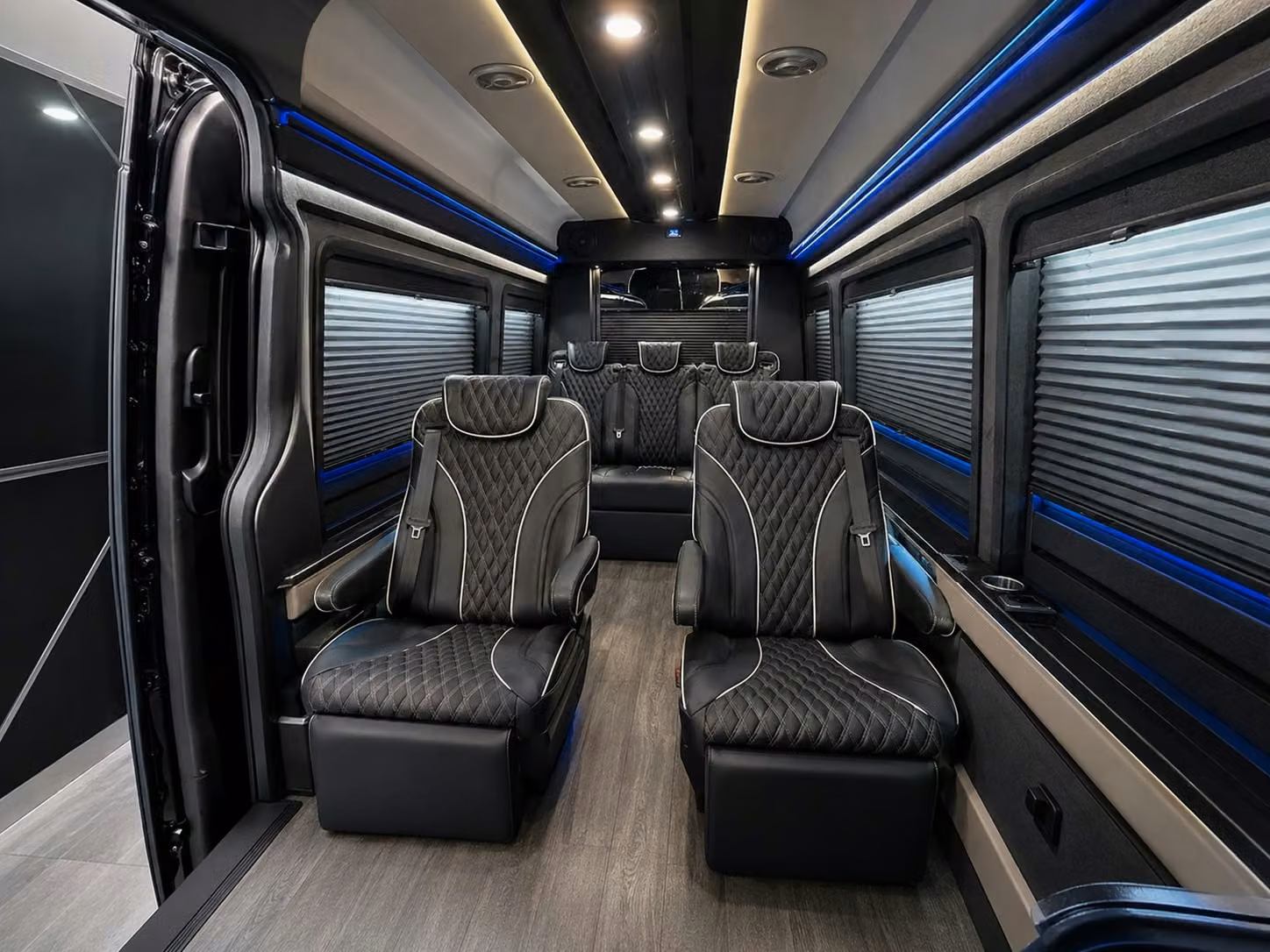 inland empire corporate groups count on charterbusrentalriverside com for reliable airport transfers